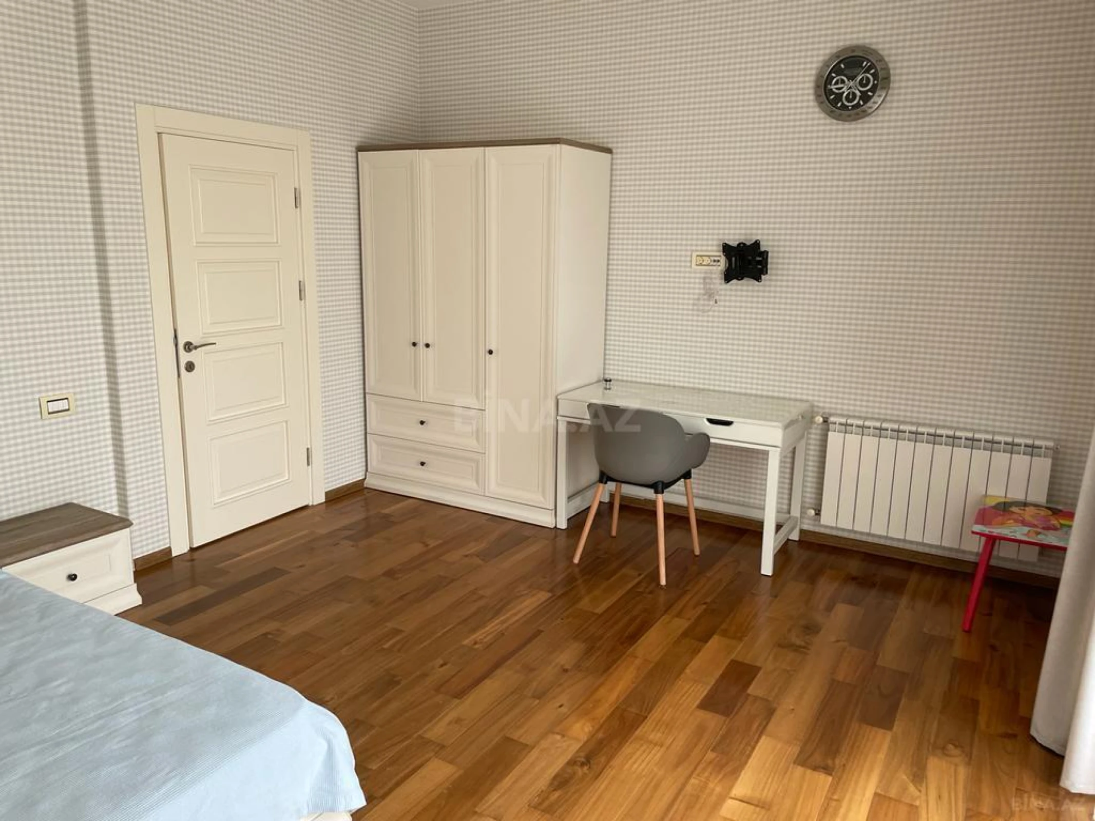 Kirayə verilir 5 otaqlı həyət evi 300 m²