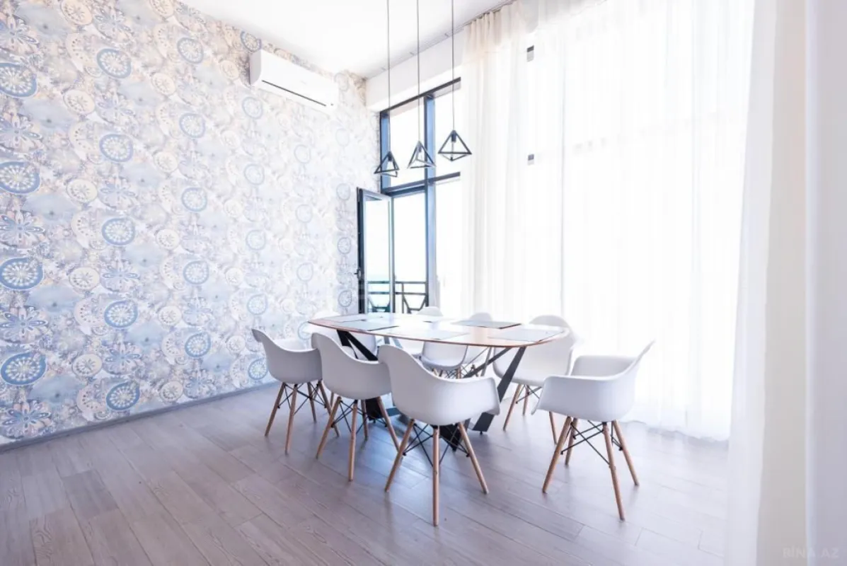 Kirayə verilir 6 otaqlı həyət evi 300 m²