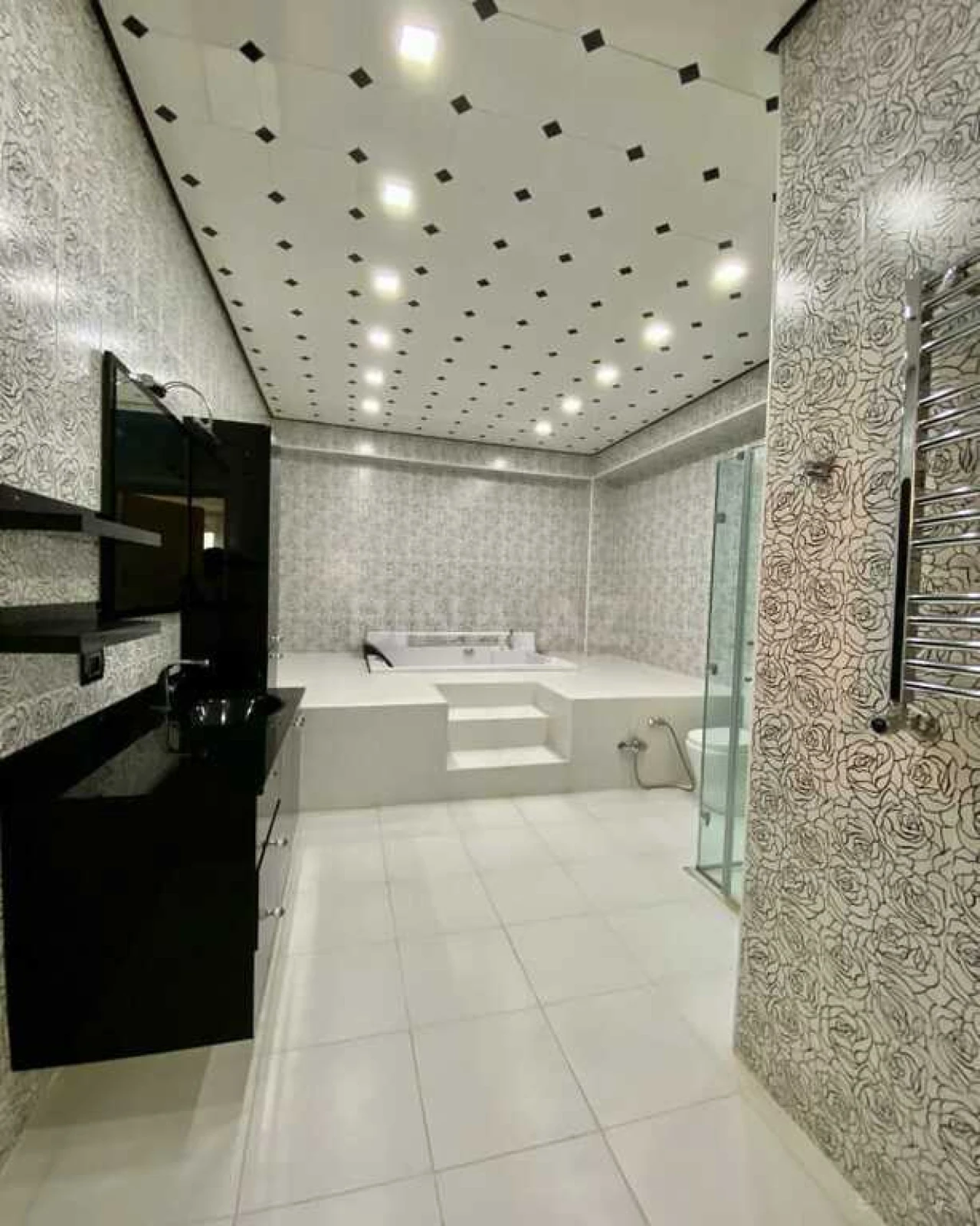 Kirayə verilir 6 otaqlı həyət evi 300 m²
