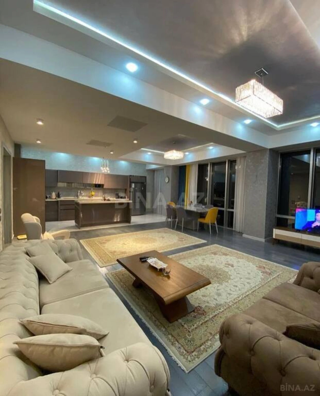 Kirayə verilir 6 otaqlı həyət evi 300 m²