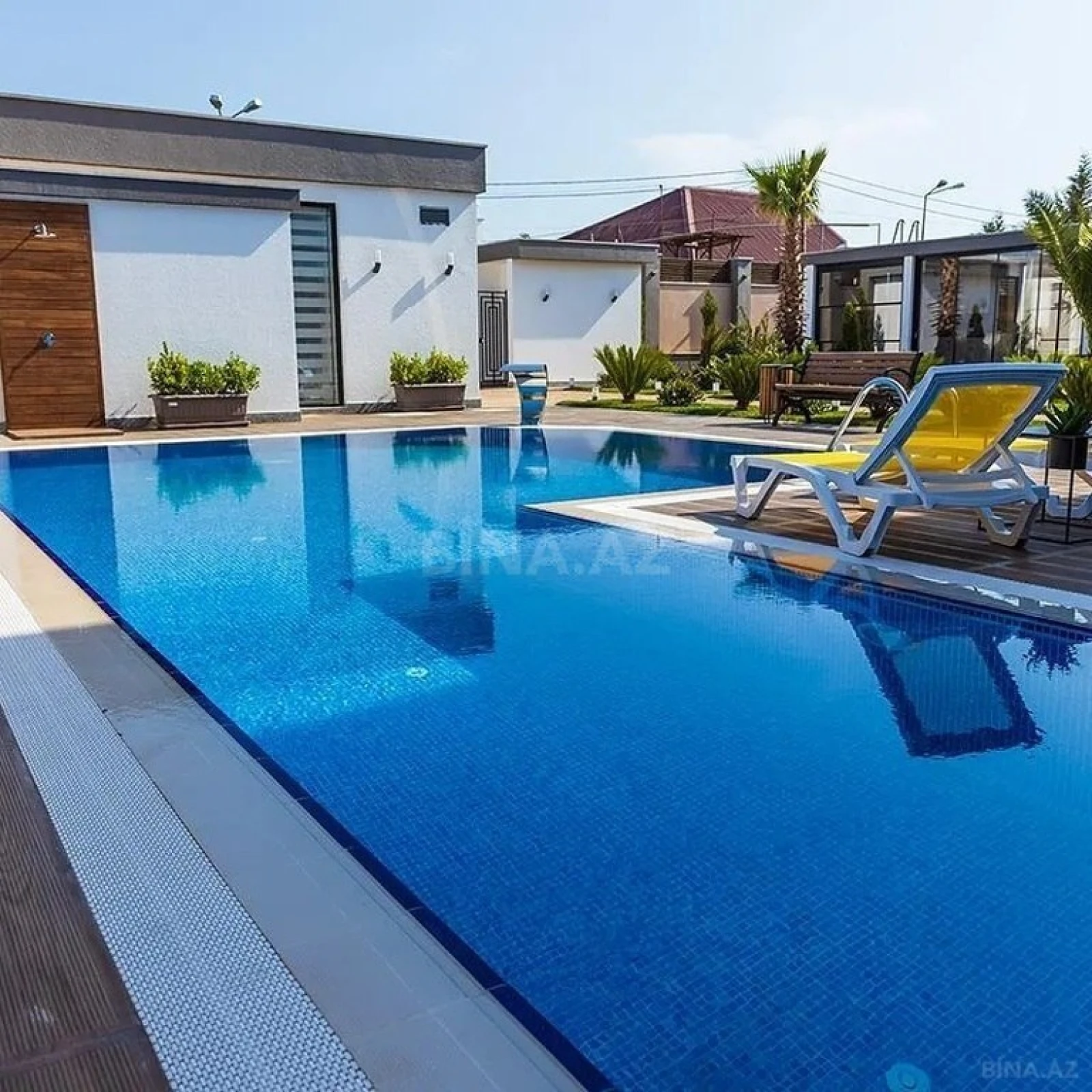 Kirayə verilir 6 otaqlı həyət evi 300 m²