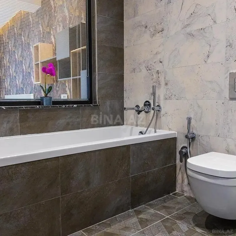 Kirayə verilir 6 otaqlı həyət evi 300 m²