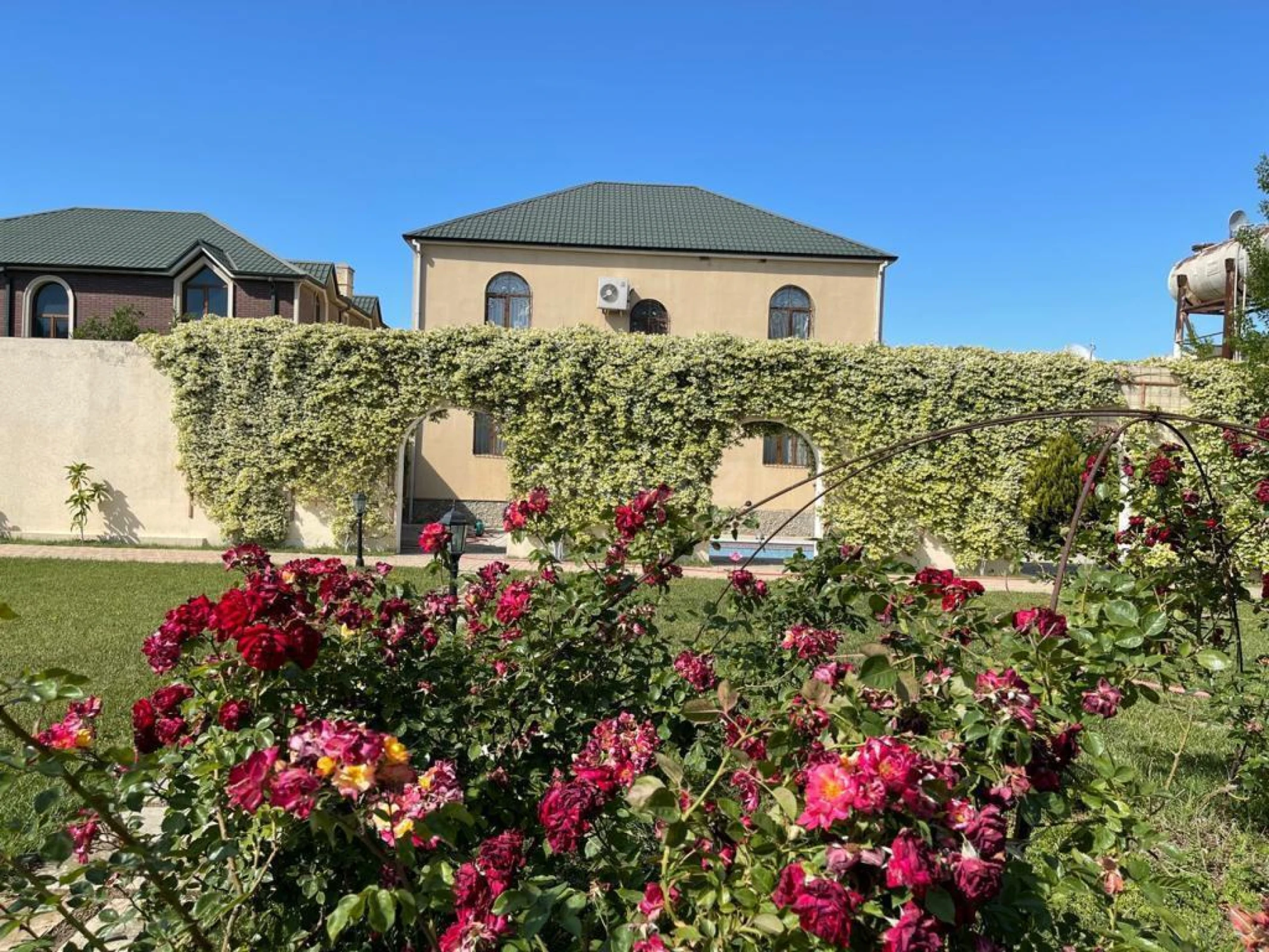 Kirayə verilir həyət evi 400 m²