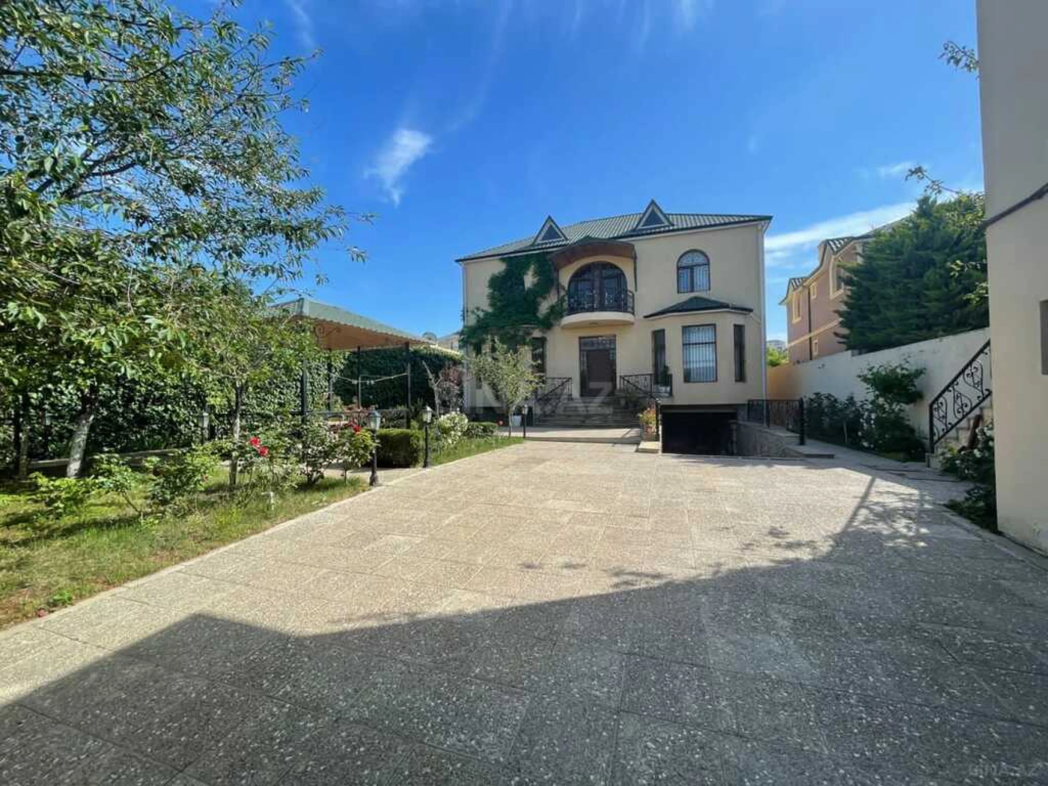 Kirayə verilir həyət evi 400 m²