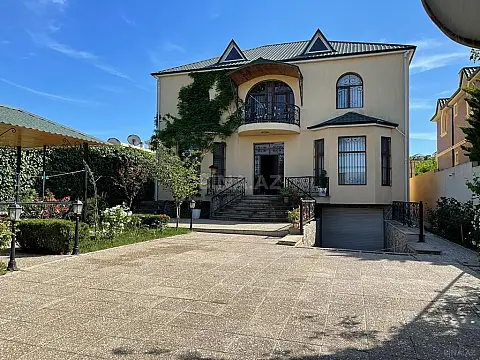 Kirayə verilir həyət evi 400 m² — Bakı, Fatmayı 400.00 m²