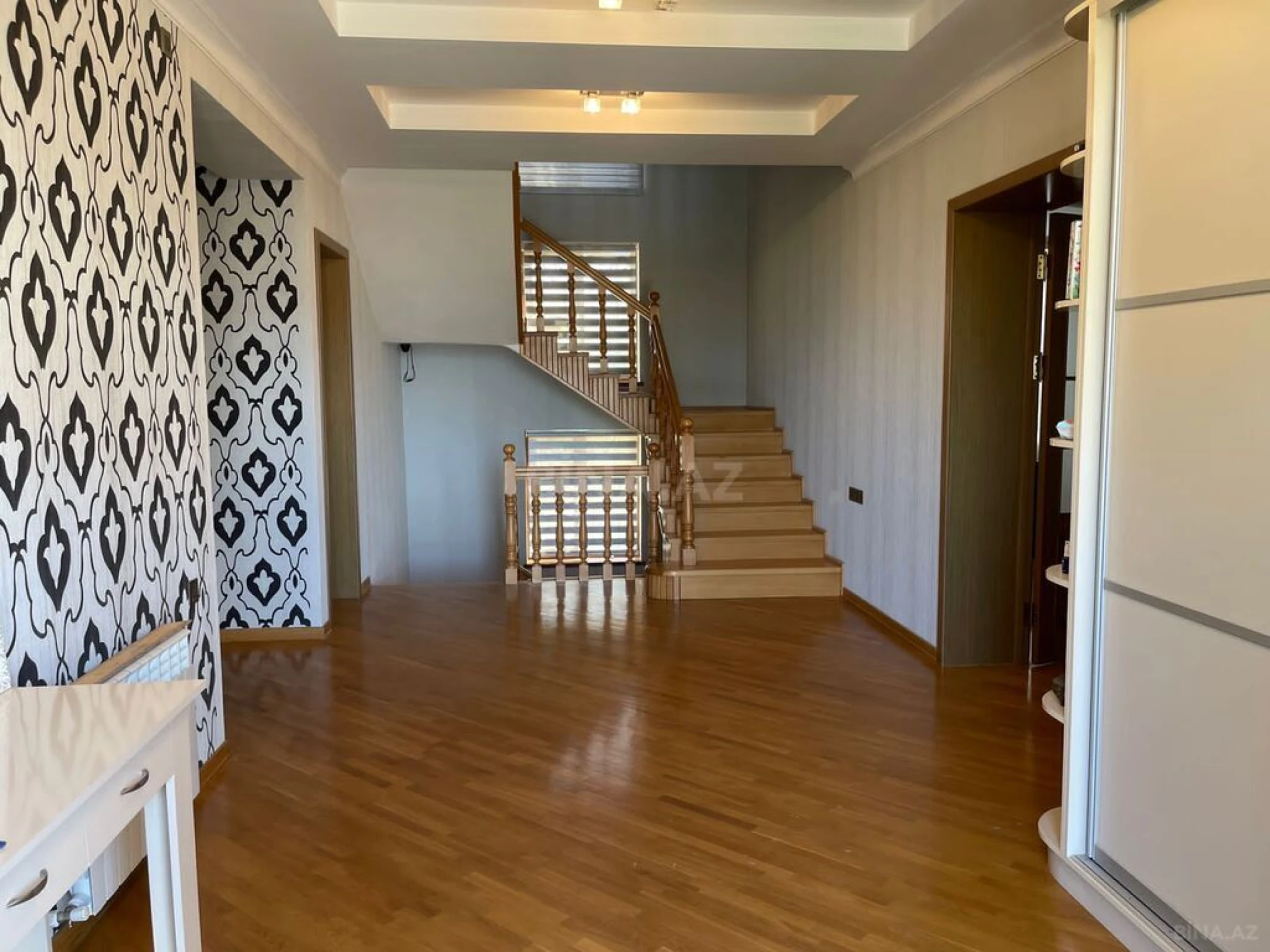 Kirayə verilir həyət evi 400 m²