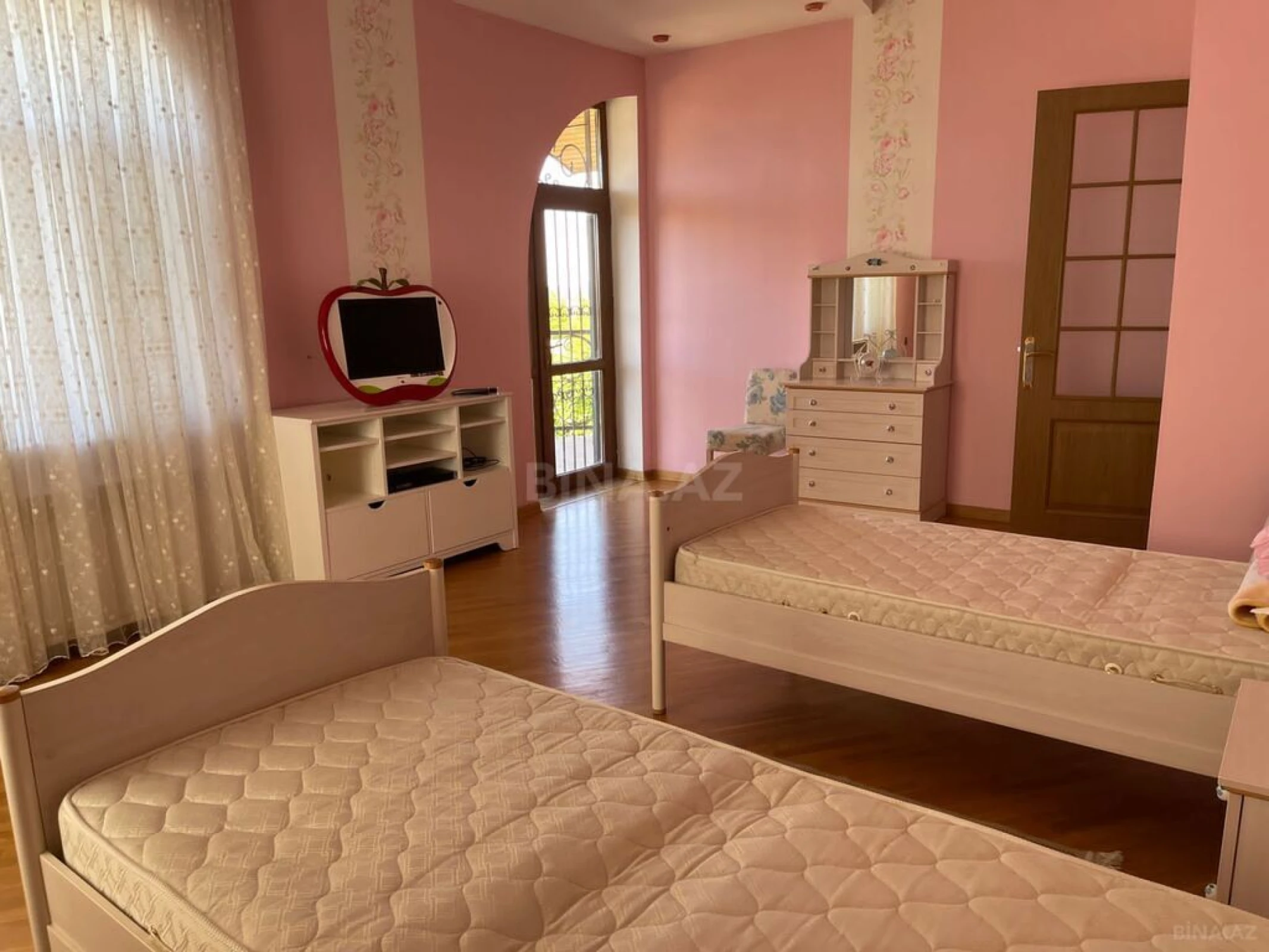 Kirayə verilir həyət evi 400 m²