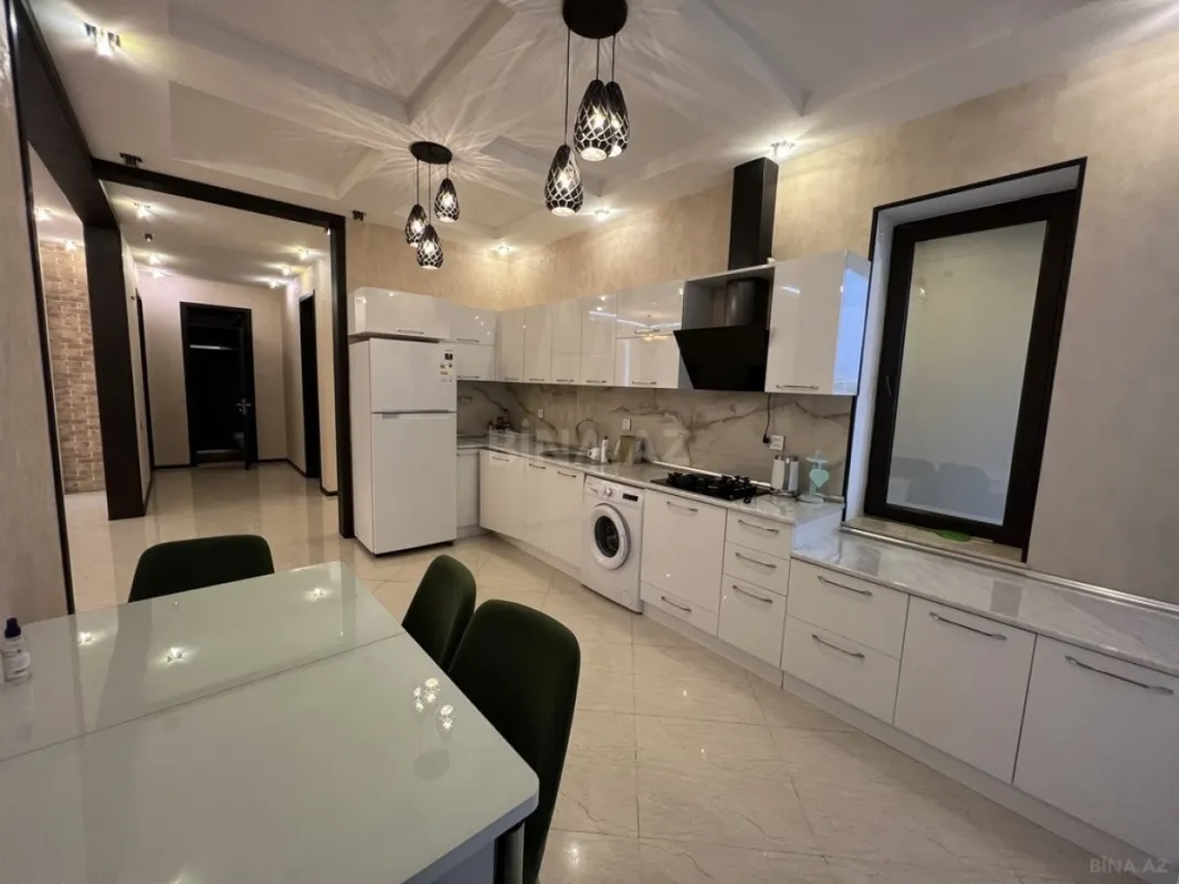 Kirayə verilir 5 otaqlı həyət evi 200 m²