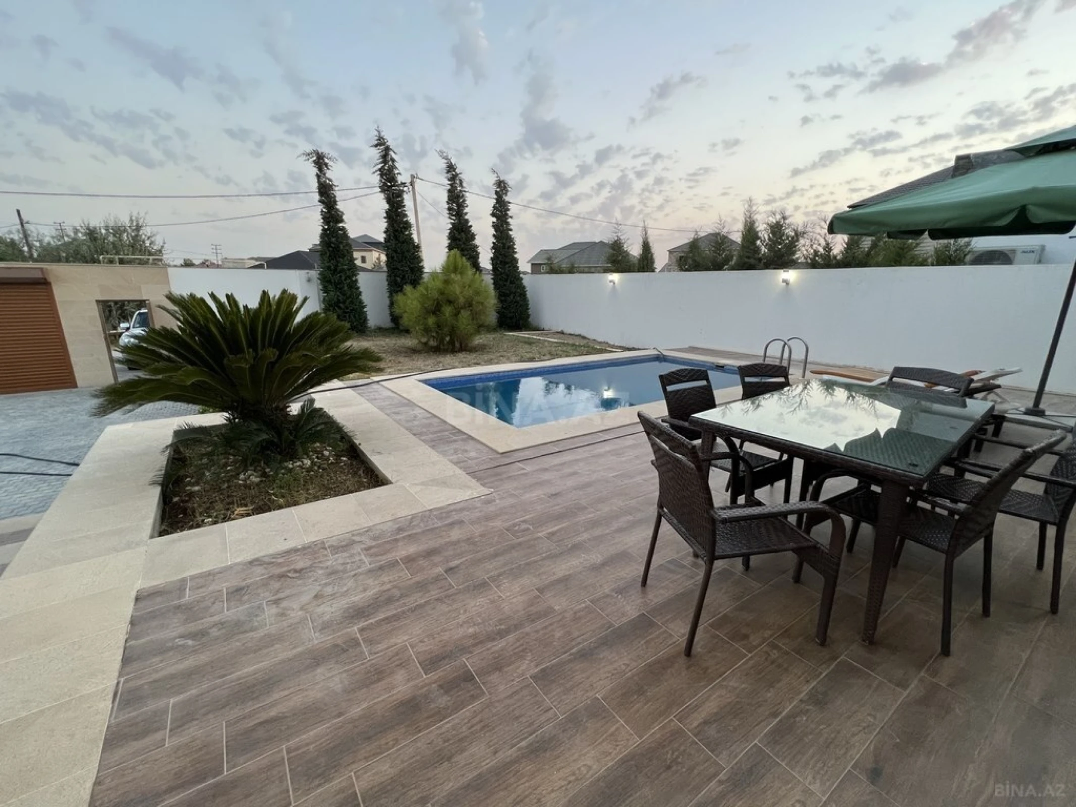Kirayə verilir 5 otaqlı həyət evi 200 m²