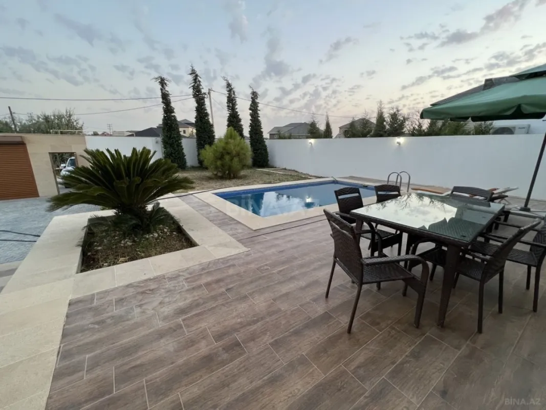 Kirayə verilir 5 otaqlı həyət evi 200 m²
