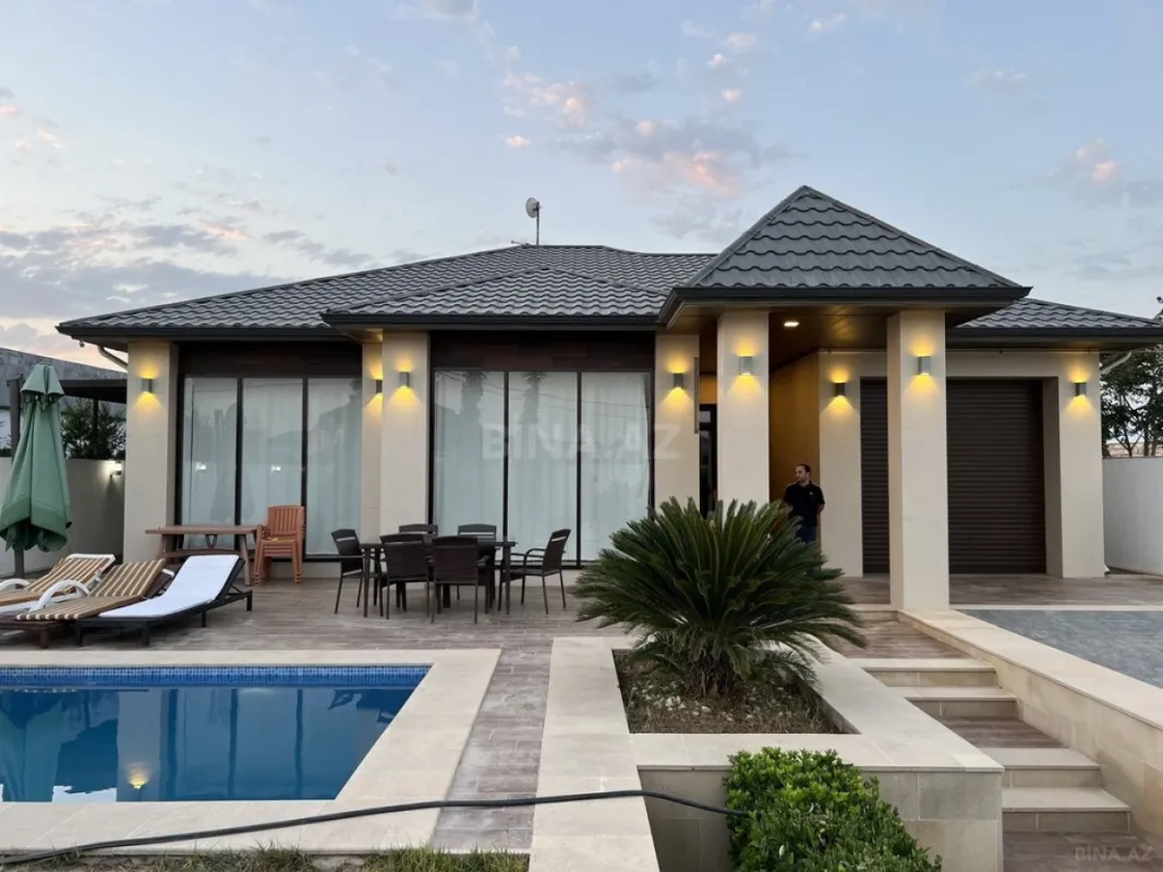 Kirayə verilir 5 otaqlı həyət evi 200 m²