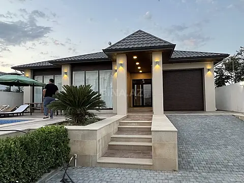 Kirayə verilir 5 otaqlı həyət evi 200 m²