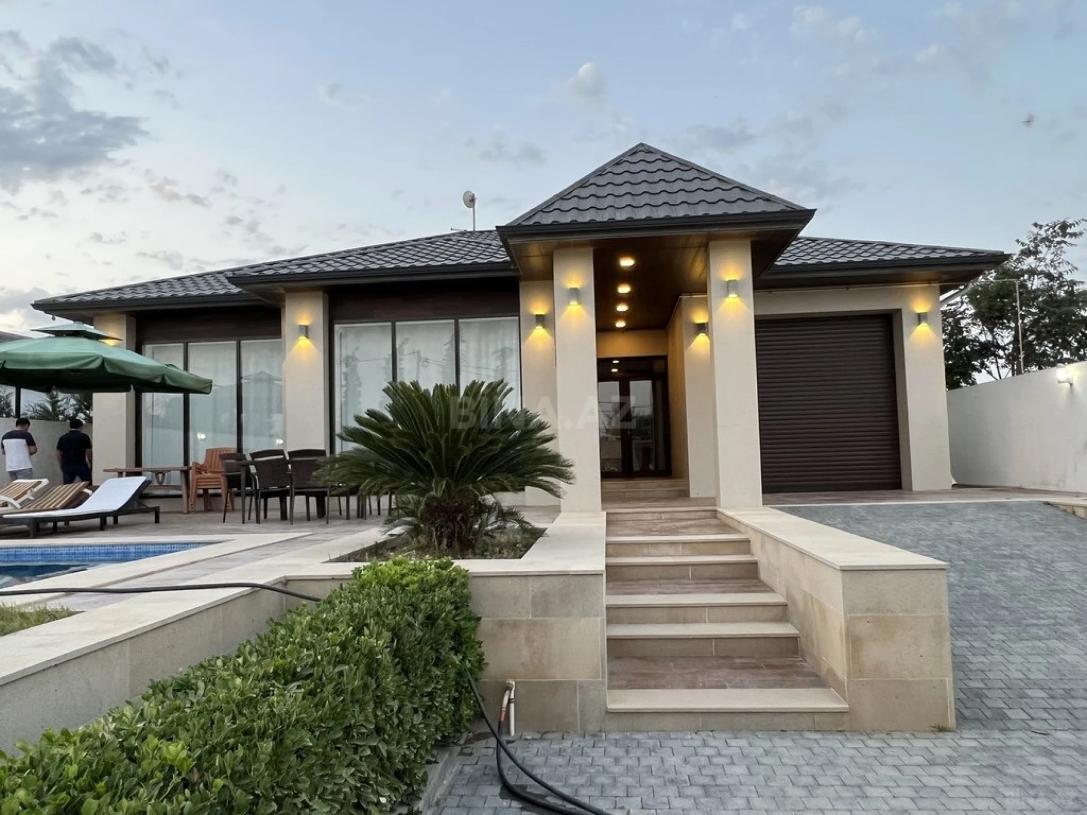 Kirayə verilir 5 otaqlı həyət evi 200 m²