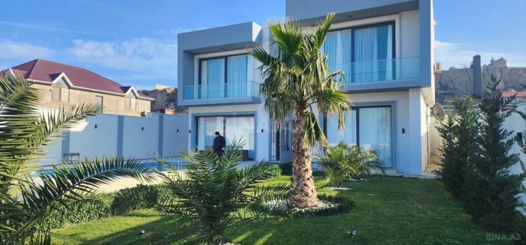 Kirayə verilir 5 otaqlı həyət evi 280 m²