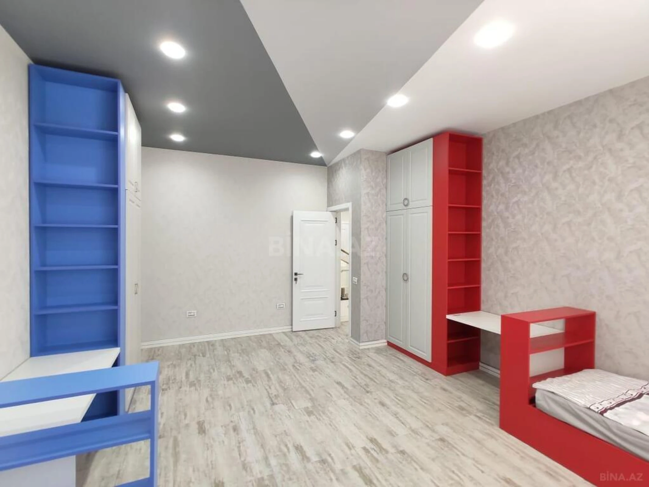 Kirayə verilir 5 otaqlı həyət evi 280 m²