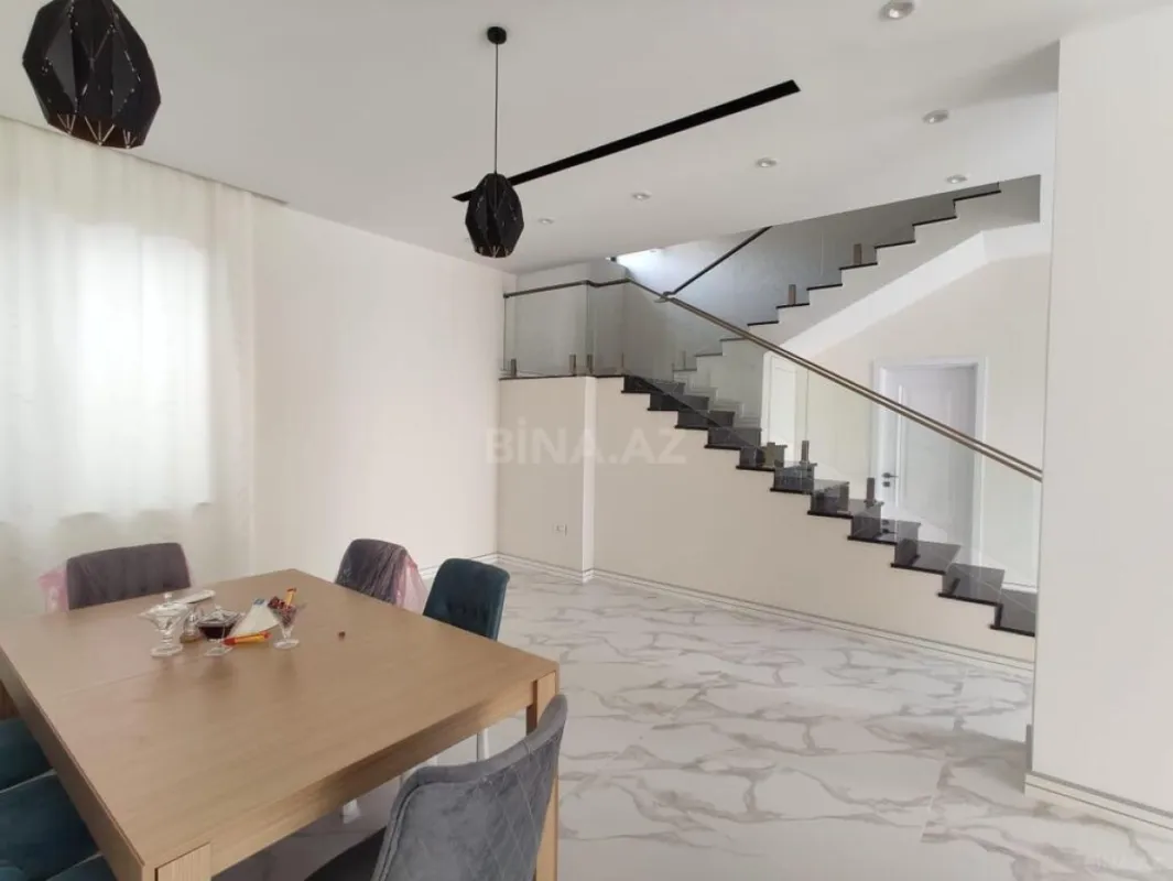 Kirayə verilir 5 otaqlı həyət evi 280 m²