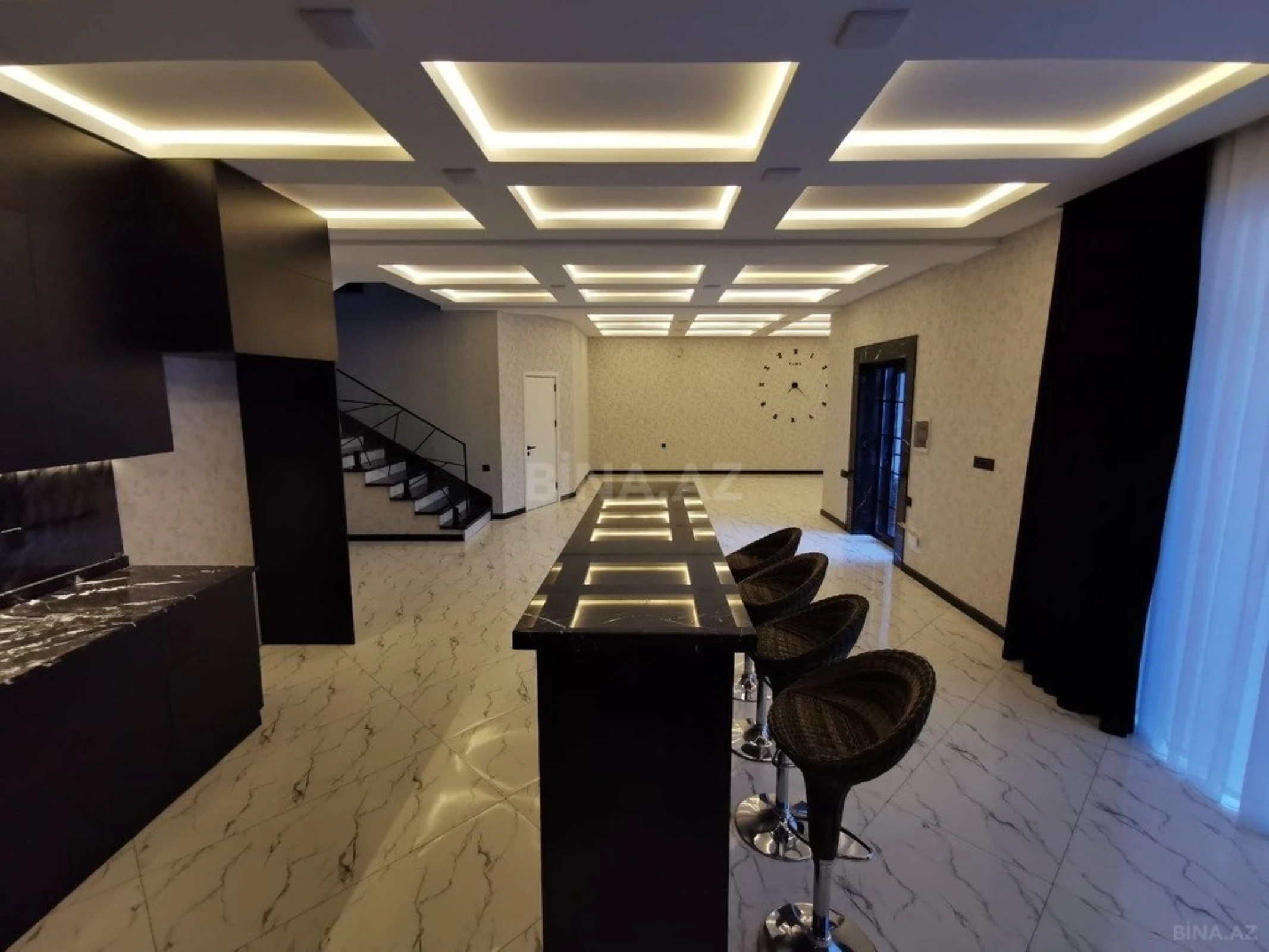 Kirayə verilir həyət evi 290 m²