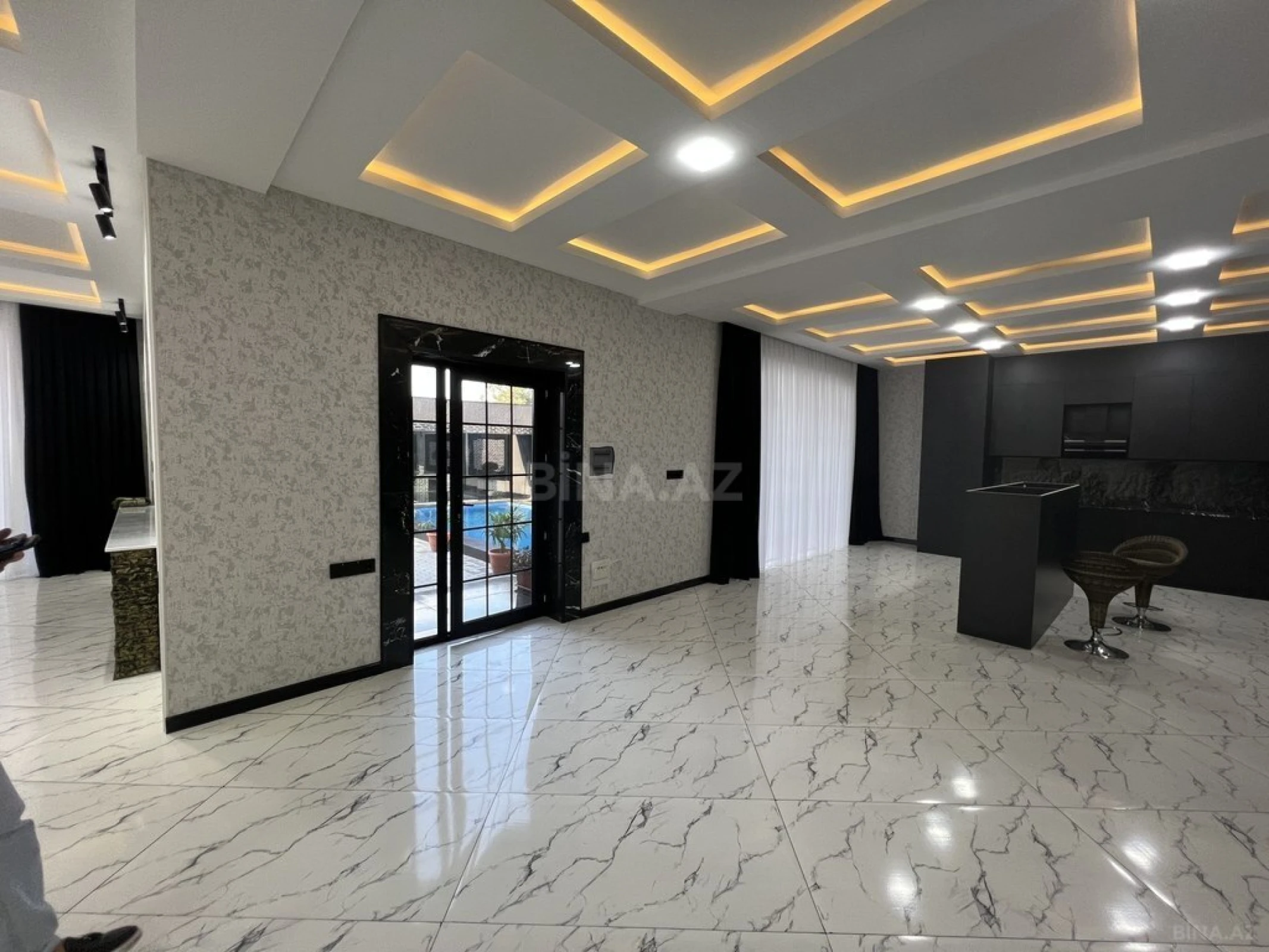 Kirayə verilir həyət evi 290 m²