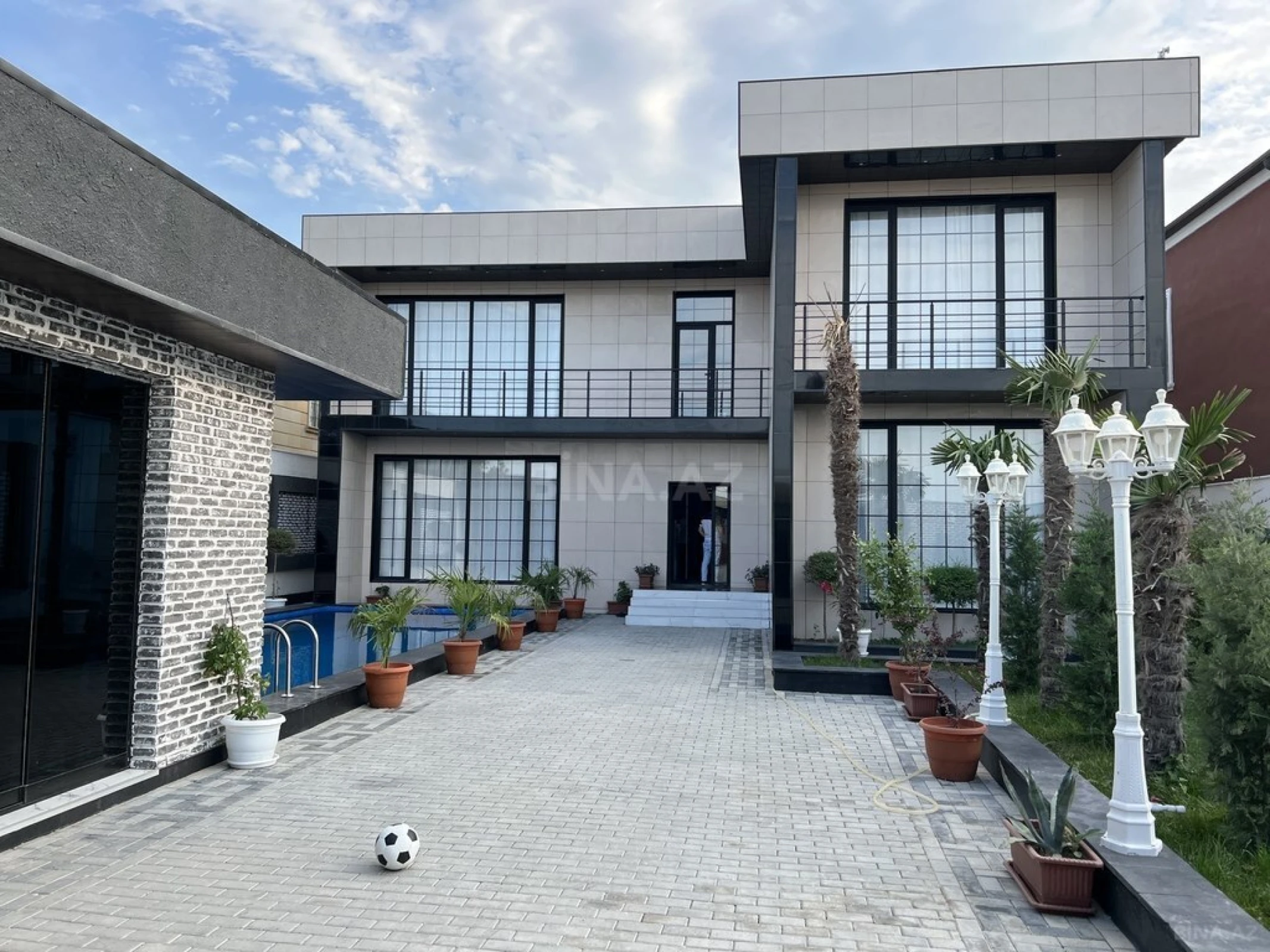 Kirayə verilir həyət evi 290 m²