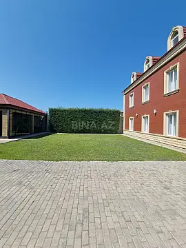 Satılır 5 otaqlı həyət evi 312 m²