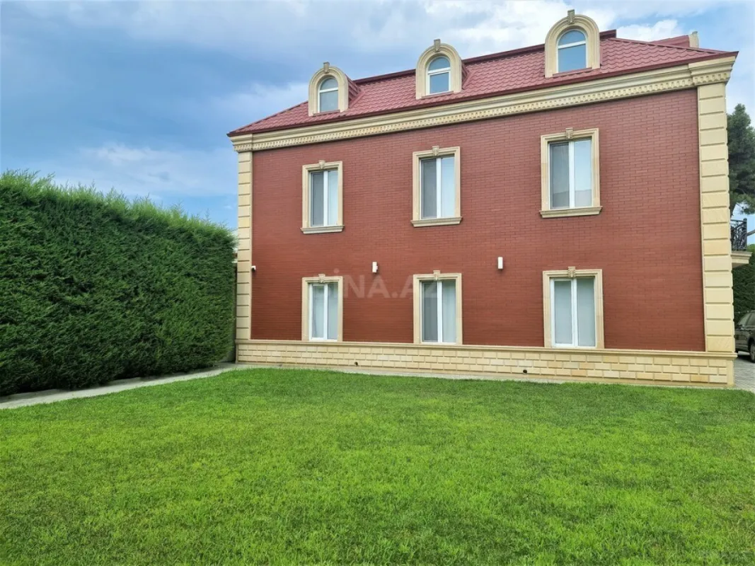 Satılır 5 otaqlı həyət evi 312 m²