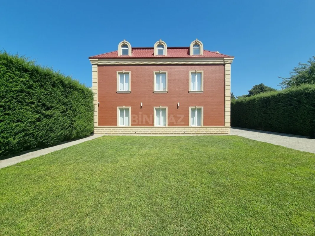 Satılır 5 otaqlı həyət evi 312 m²