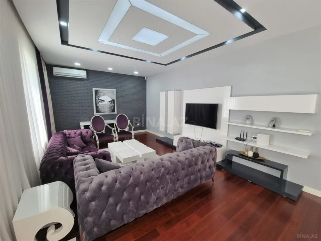 Satılır 5 otaqlı həyət evi 312 m²