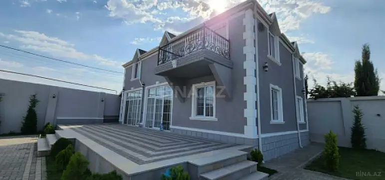 Satılır həyət evi 260 m²