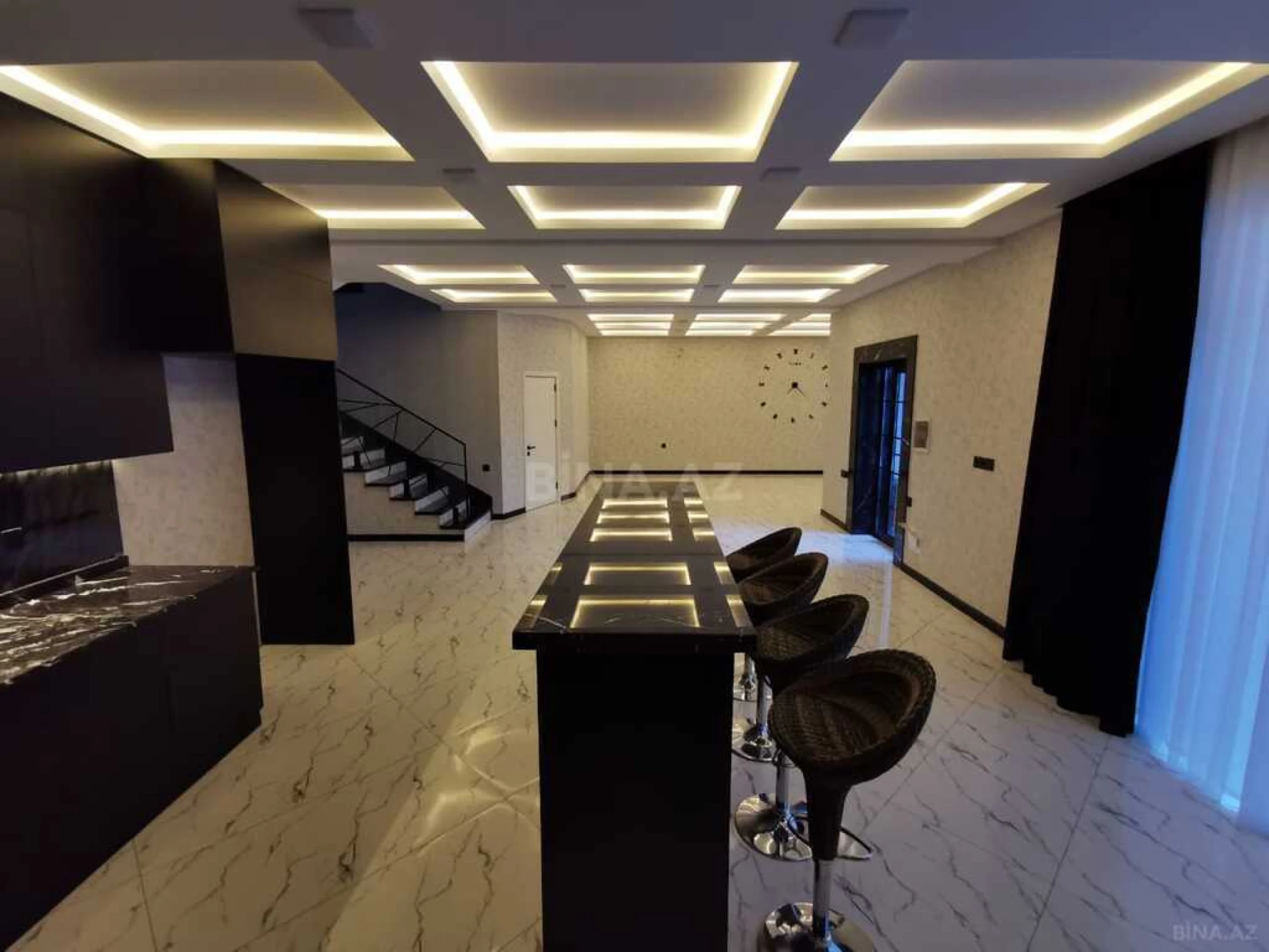 Satılır həyət evi 400 m²