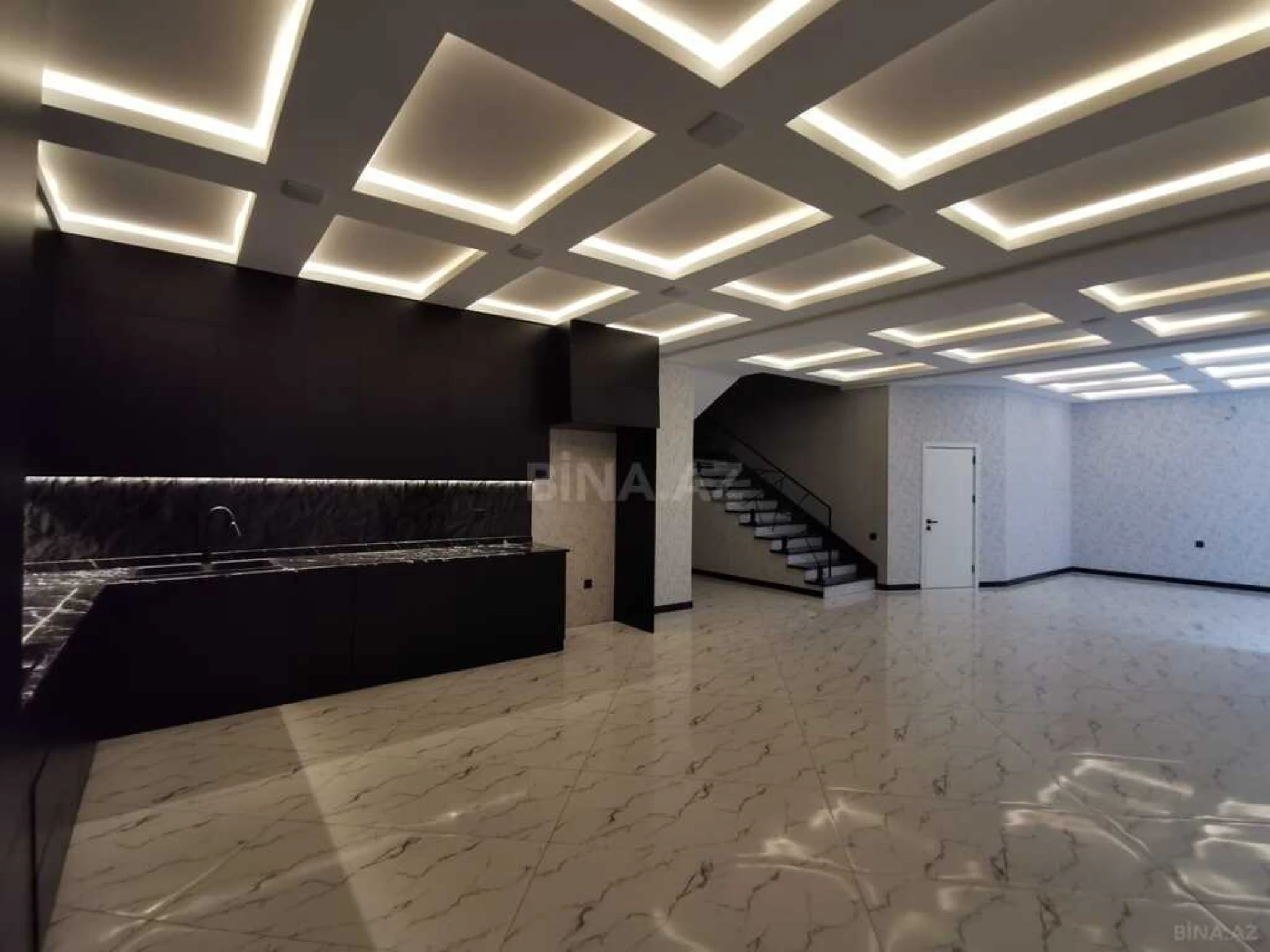 Satılır həyət evi 400 m²