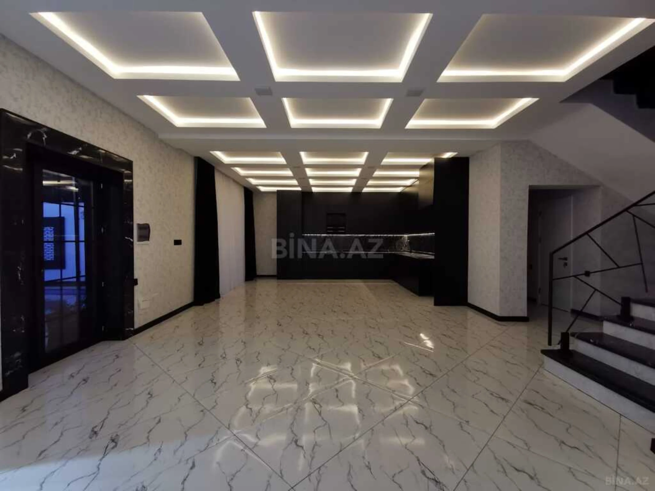 Satılır həyət evi 400 m²