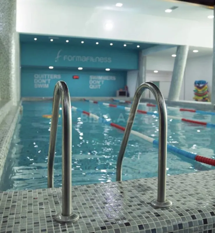 Satılır 6 otaqlı mənzil 280 m²