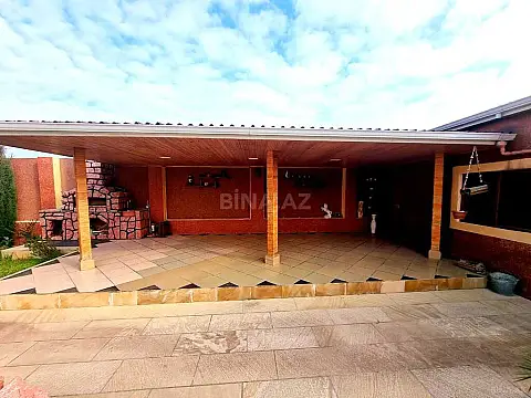 Satılır həyət evi 200 m²