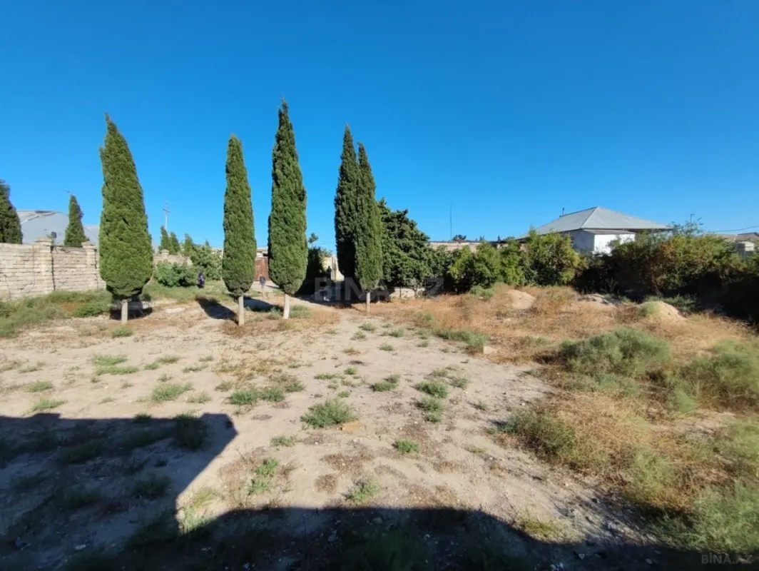 Satılır 7 otaqlı həyət evi 404 m²