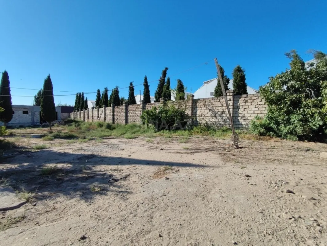 Satılır 7 otaqlı həyət evi 404 m²