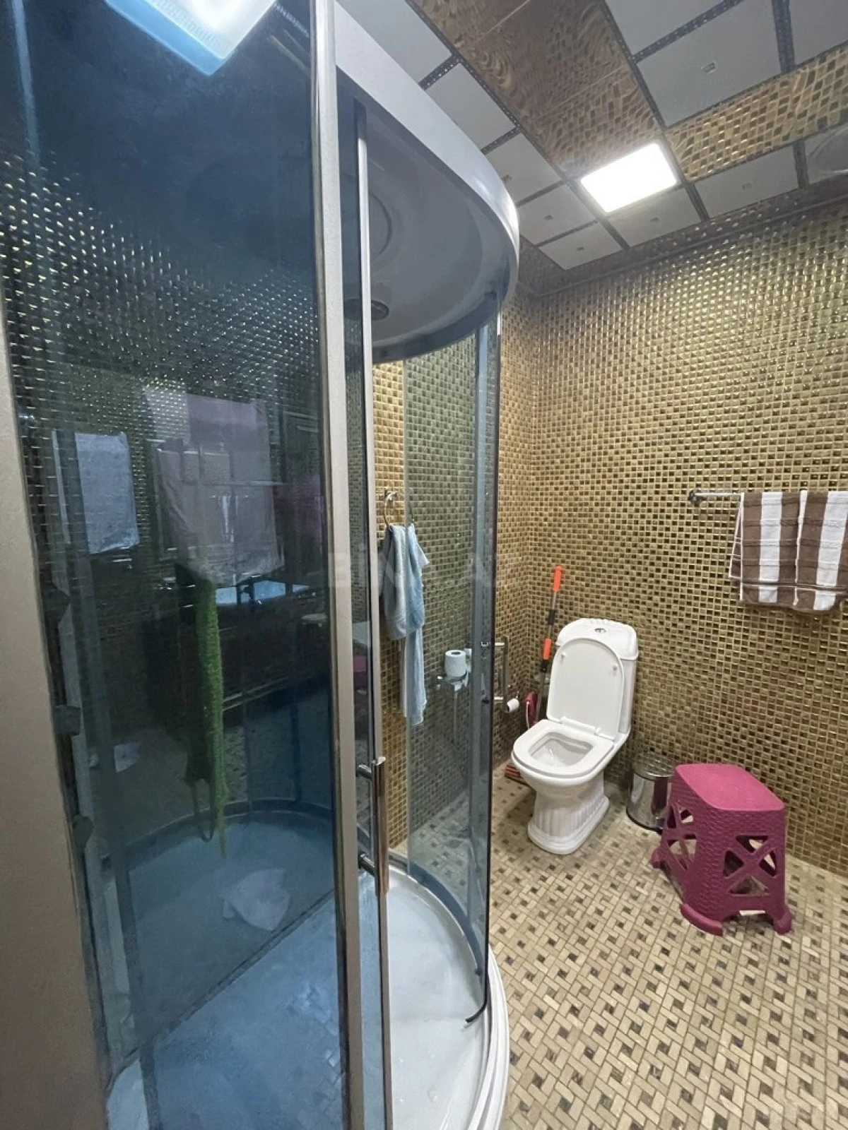 Satılır 4 otaqlı mənzil 250 m²