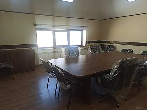 Satılır obyekt 576 m²