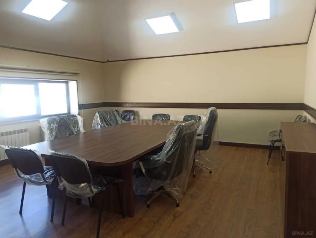 Satılır obyekt 576 m²