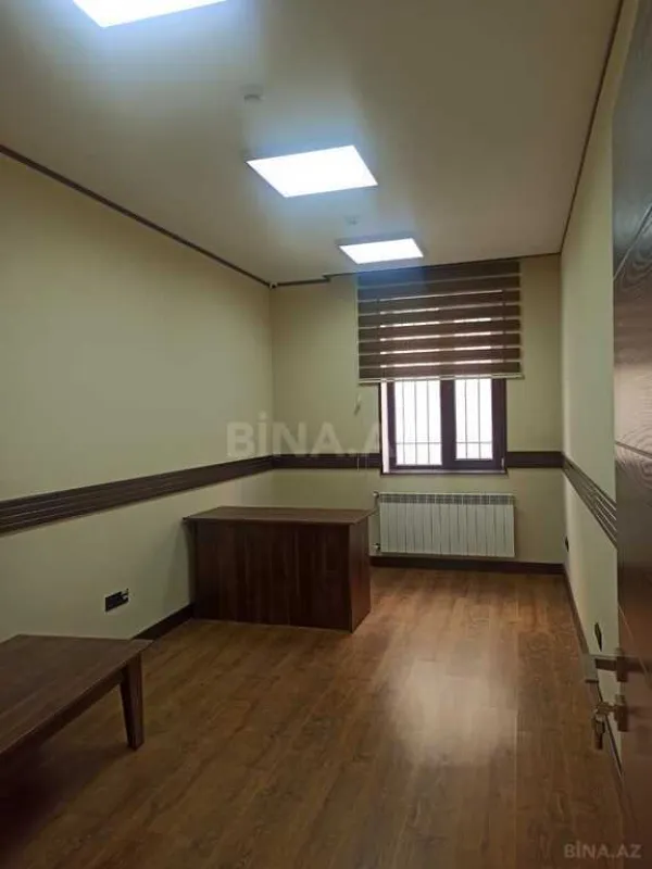 Satılır obyekt 576 m²