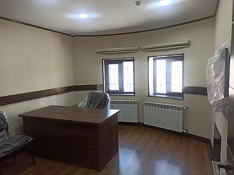 Satılır obyekt 576 m²