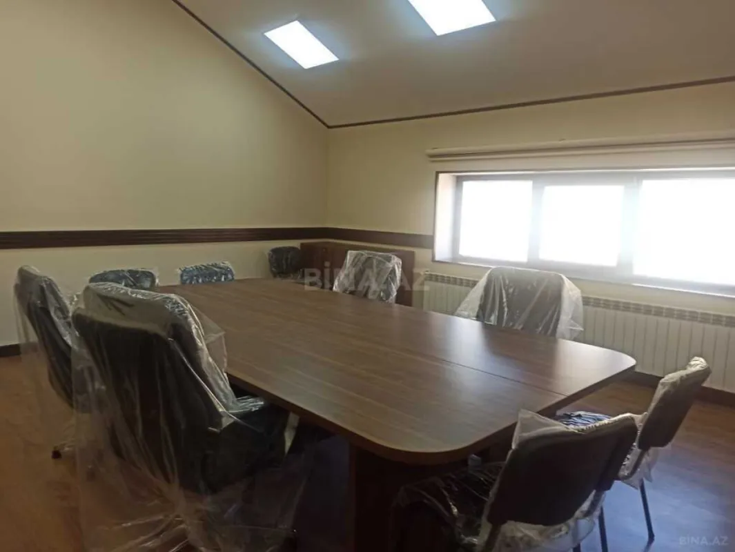 Satılır obyekt 576 m²