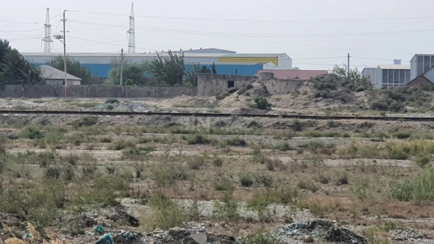 Satılır torpaq sahəsi 1000 m²