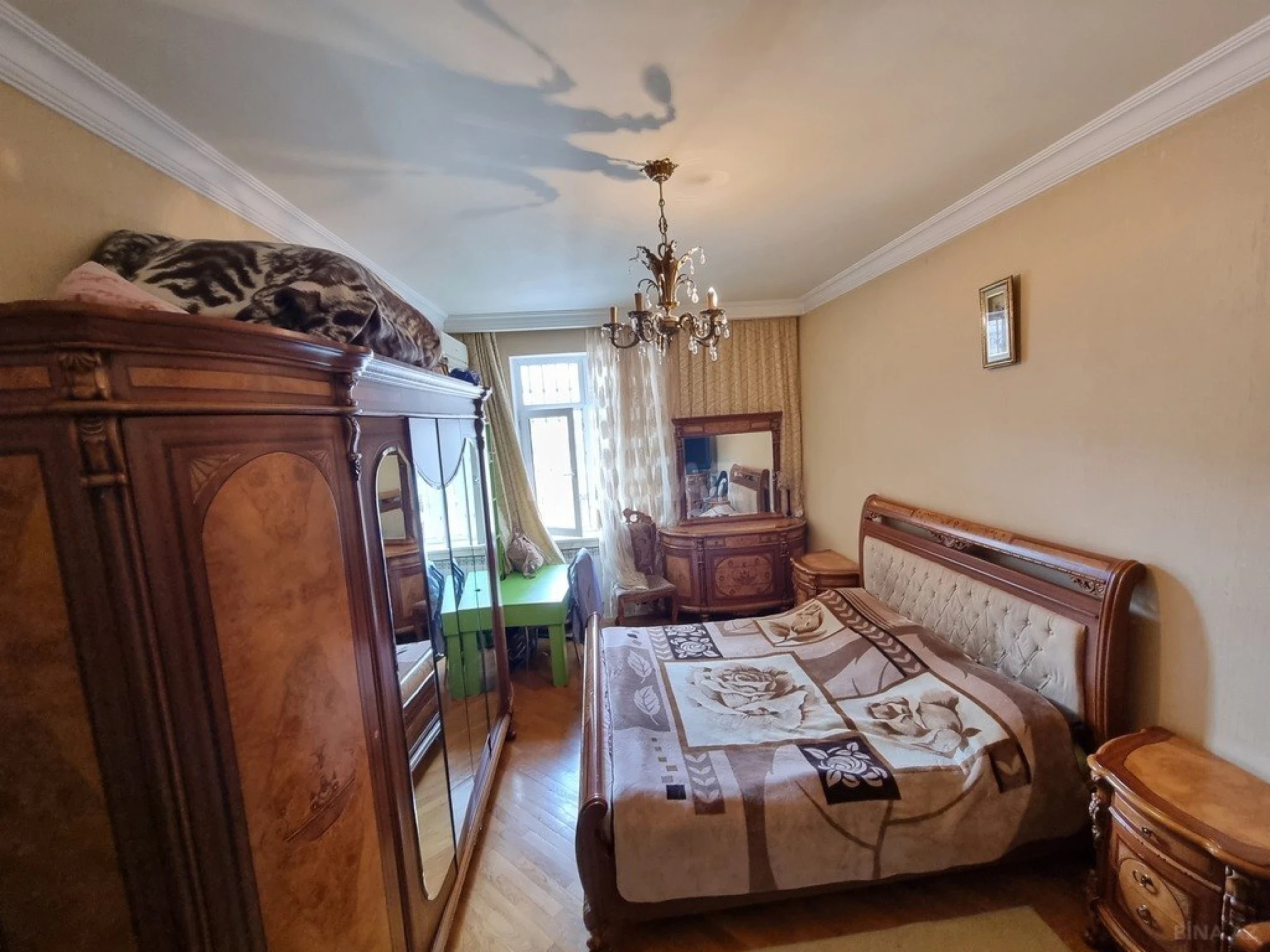 Satılır 3 otaqlı mənzil 132 m²