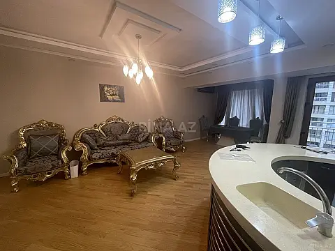 Satılır 3 otaqlı mənzil 140 m²