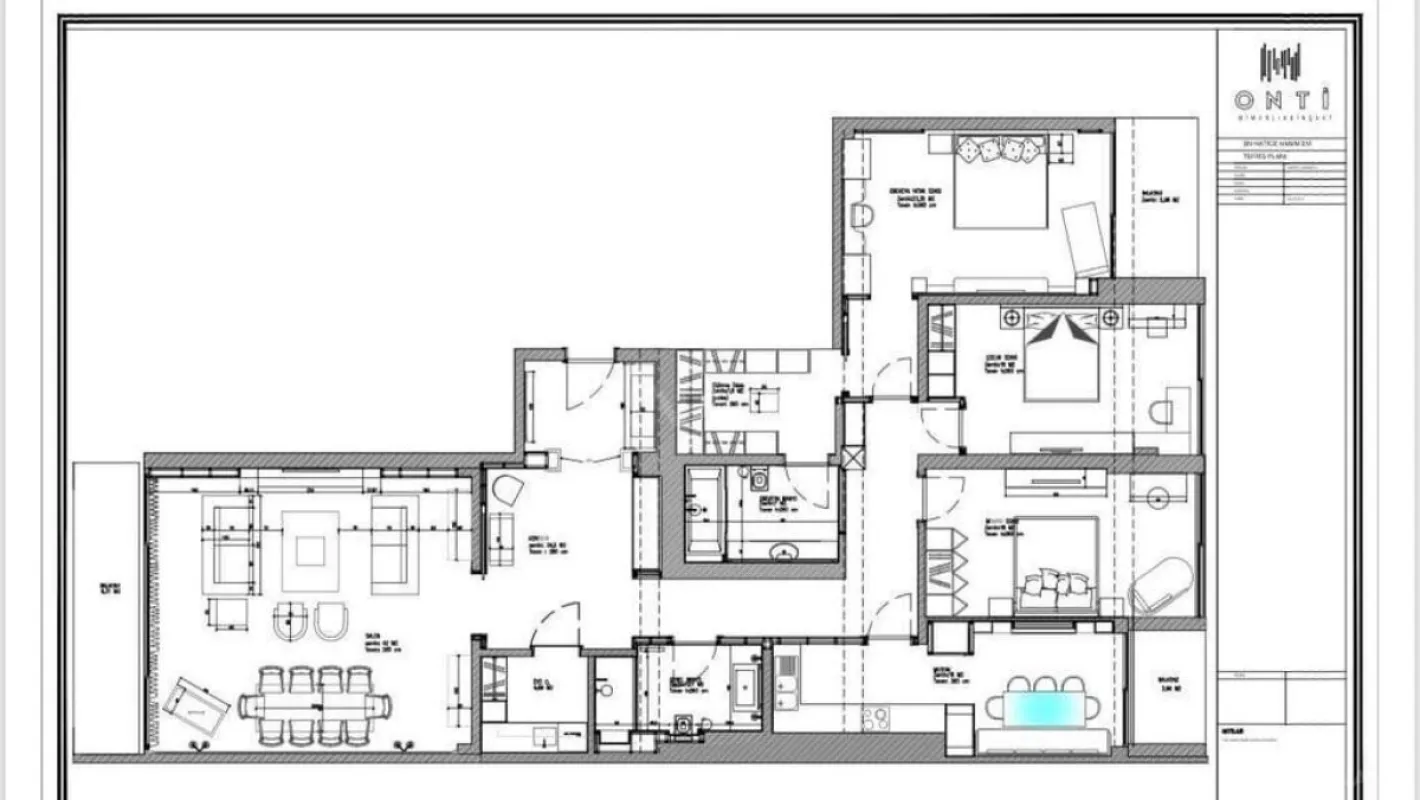Satılır 4 otaqlı mənzil 217 m²