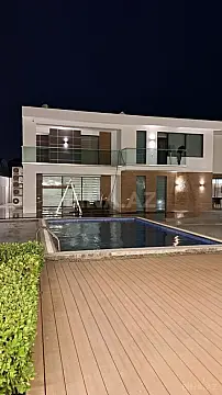 Kirayə verilir 6 otaqlı həyət evi 360 m²