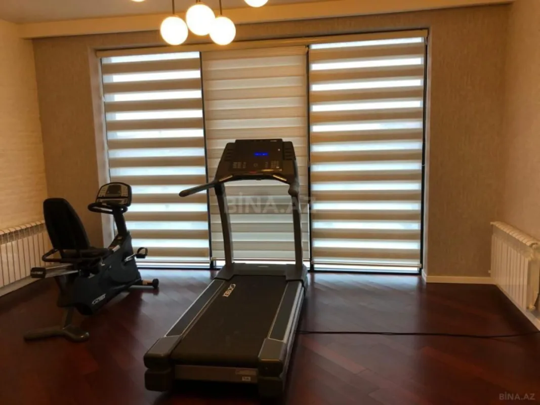 Kirayə verilir 6 otaqlı həyət evi 360 m²