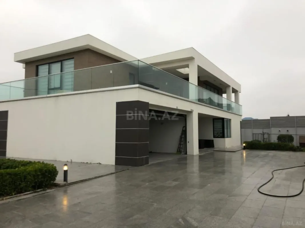 Kirayə verilir 6 otaqlı həyət evi 360 m²