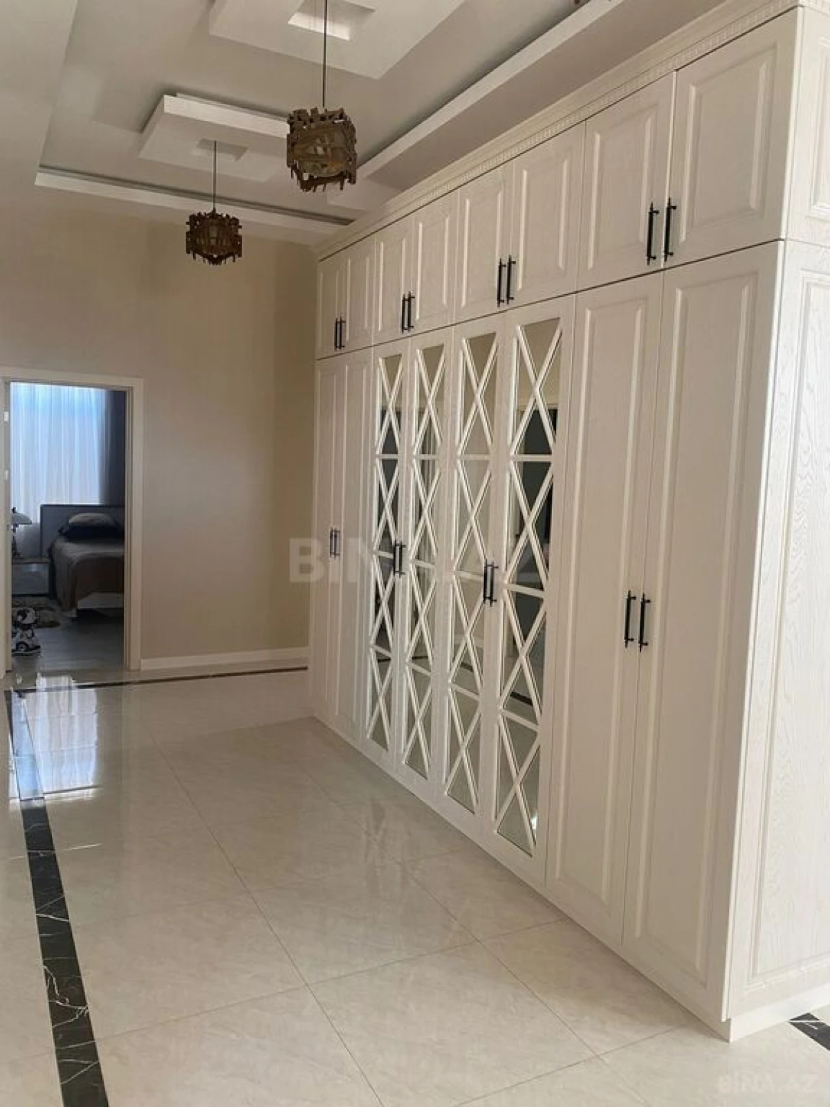 Kirayə verilir 6 otaqlı həyət evi 360 m²