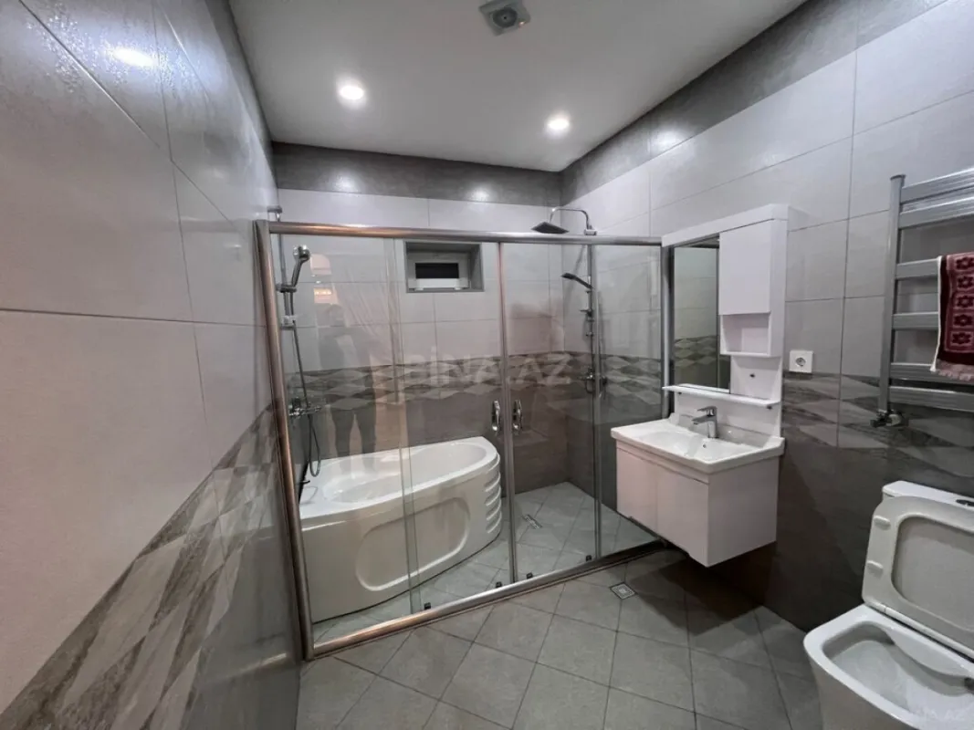 Kirayə verilir 5 otaqlı həyət evi 320 m²